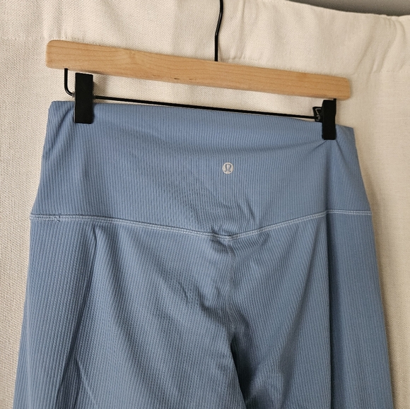 Lululemon Light Blue Ribbed Align Crop Leggings Size 12 - Picture 5 of 9